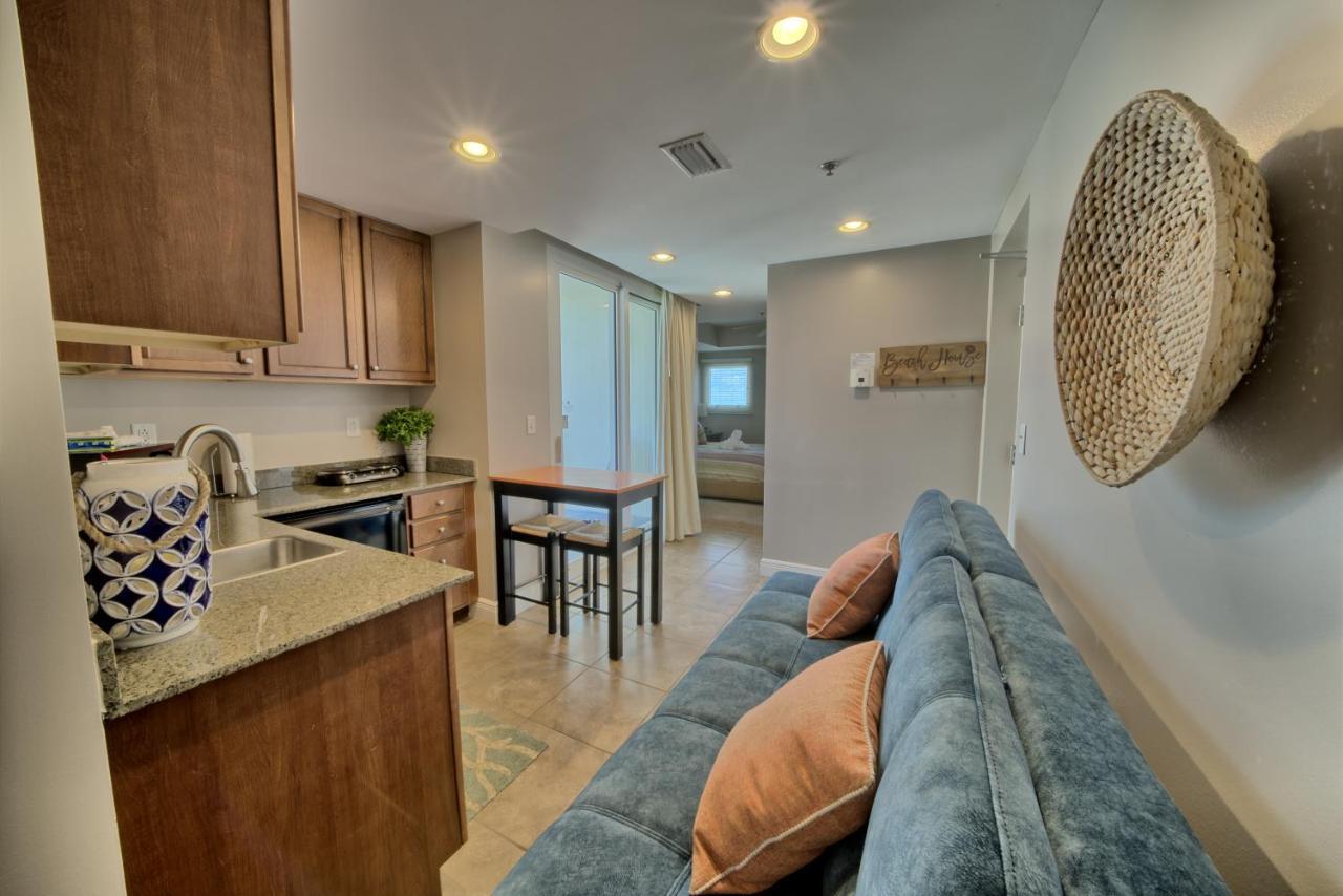 Sterling Breeze - Cozy Beachfront One Bedroom Condo Panama City Beach Bagian luar foto